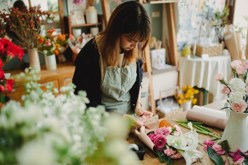 Blumenladen eröffnen: Schritte zum blühenden Geschäft